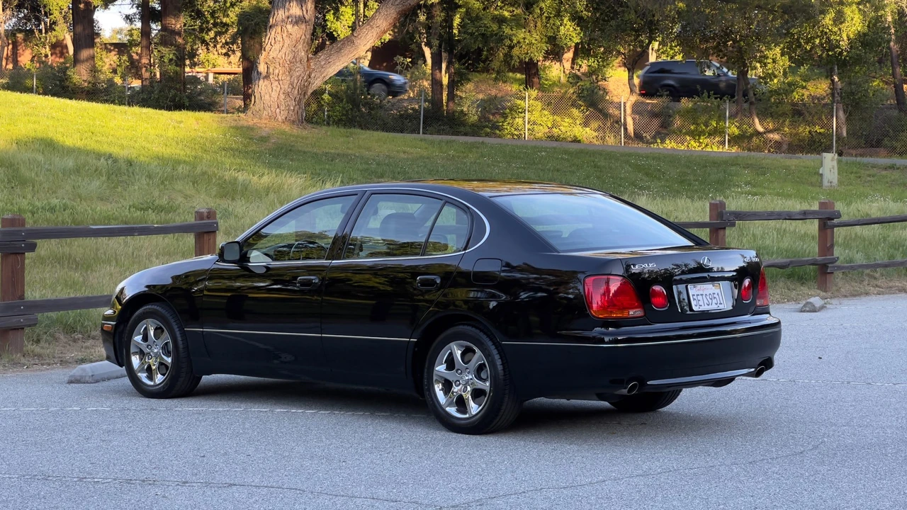 2004 Lexus GS 2nd Gen - Image 8 of 31