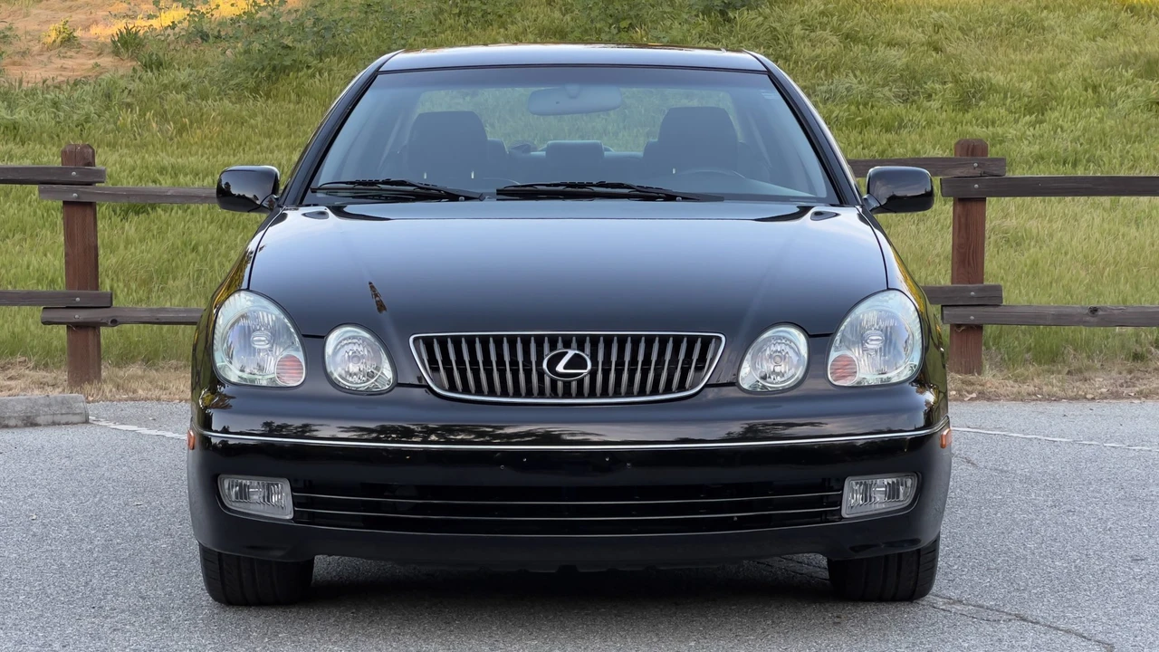 2004 Lexus GS 2nd Gen - Image 25 of 31