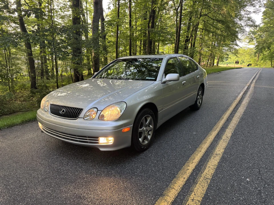 2004 Lexus GS 2nd Gen - Image 13 of 31