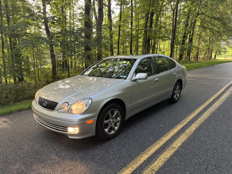 2004 Lexus GS 2nd Gen - Image 18 of 31