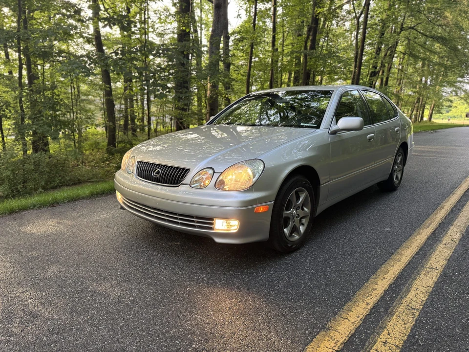 2004 Lexus GS 2nd Gen - Image 12 of 31
