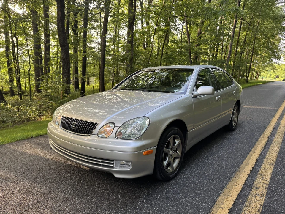 2004 Lexus GS 2nd Gen - Image 10 of 31