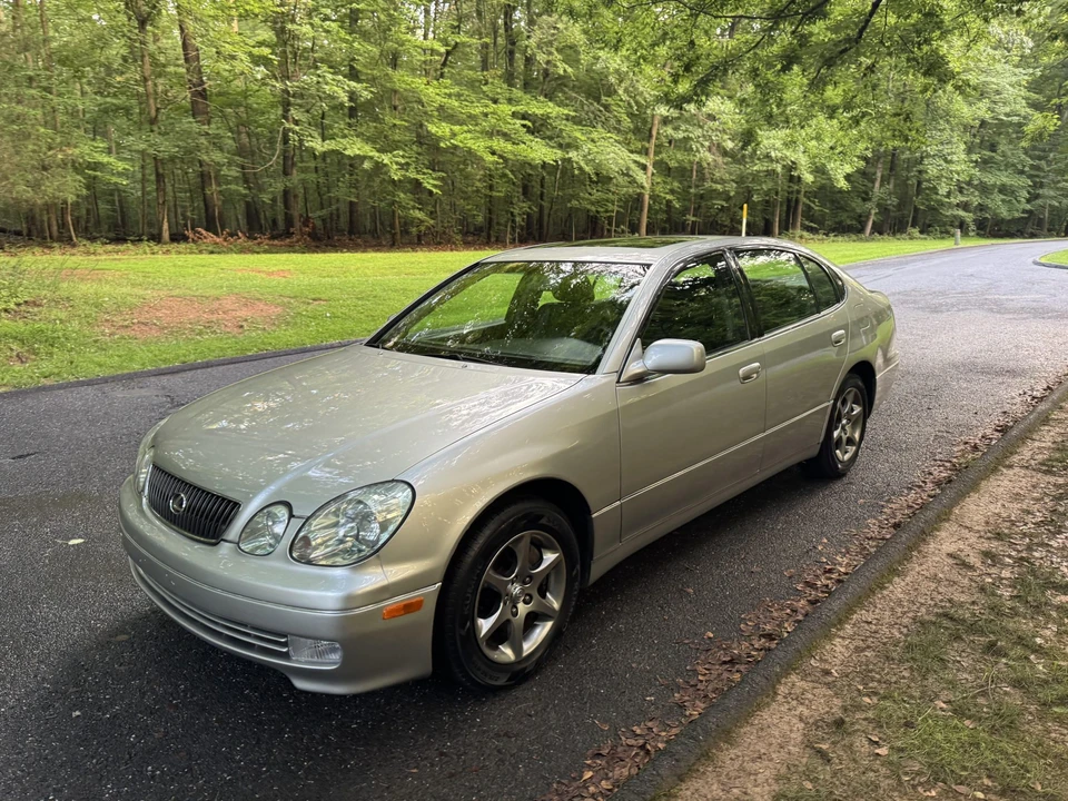 2004 Lexus GS 2nd Gen - Image 21 of 31
