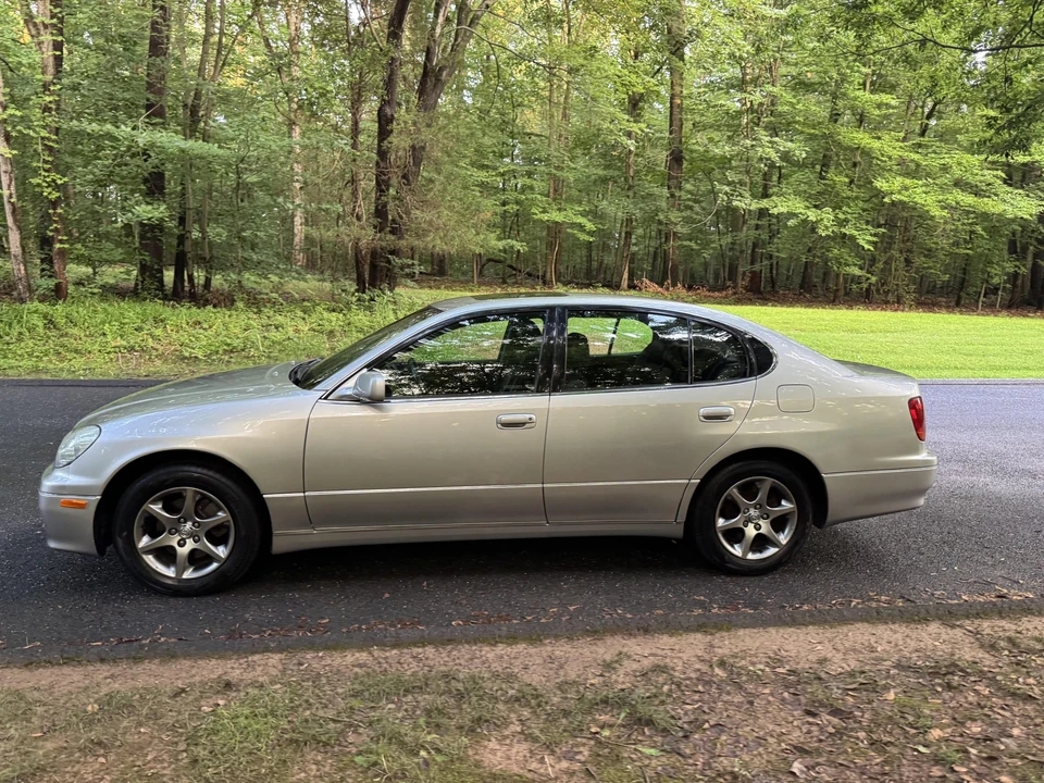 2004 Lexus GS 2nd Gen - Image 28 of 31