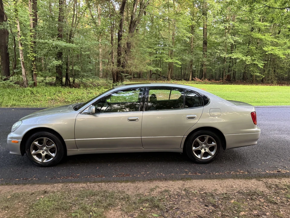 2004 Lexus GS 2nd Gen - Image 27 of 31