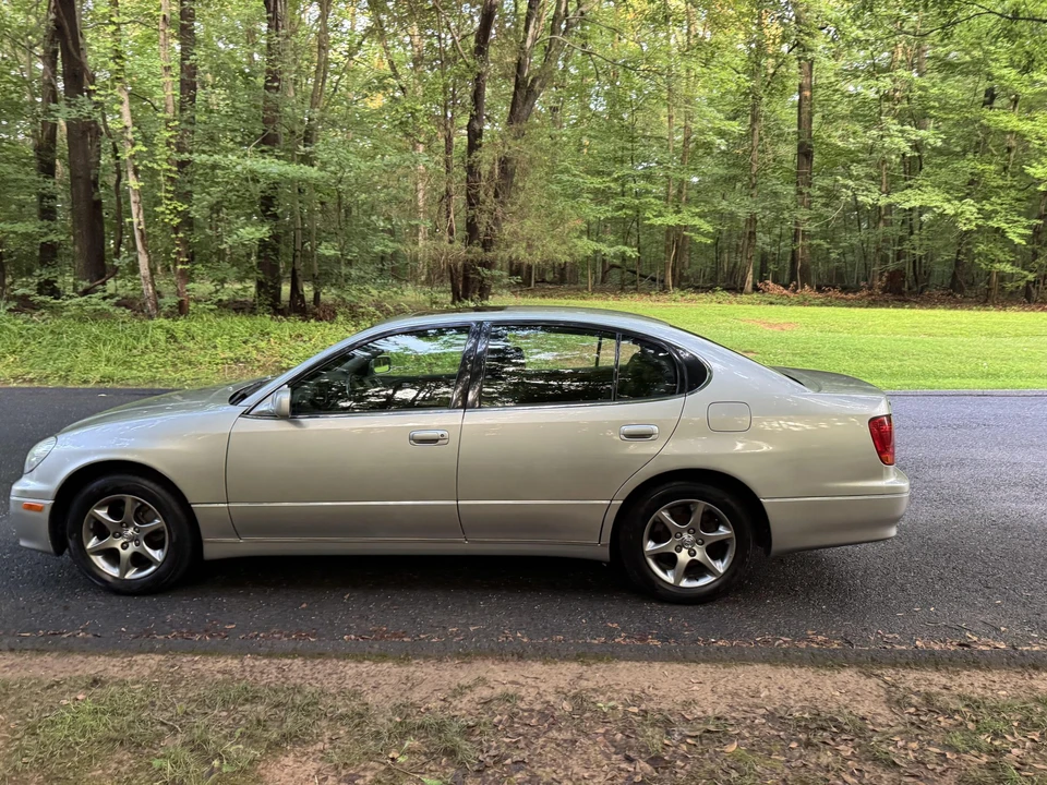 2004 Lexus GS 2nd Gen - Image 29 of 31