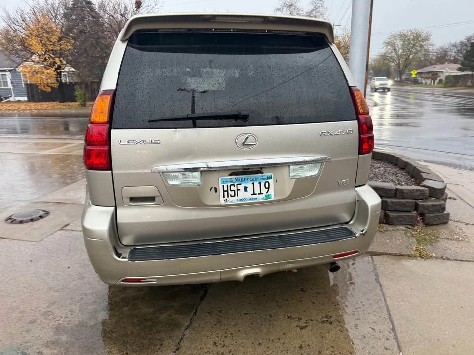 2004 Lexus GX 1st Gen - Image 3 of 6