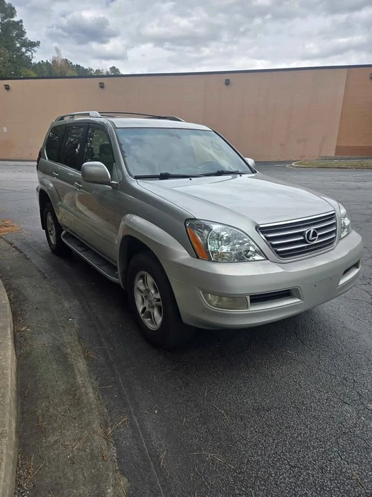 2004 Lexus GX 1st Gen - Image 2 of 11