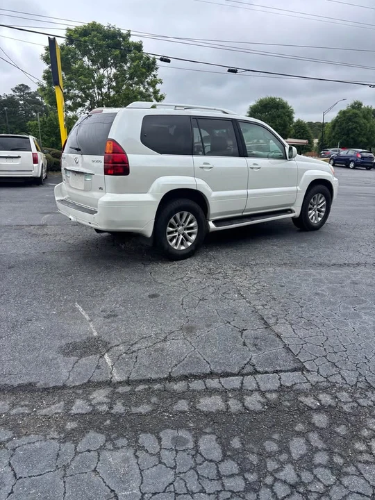 2004 Lexus GX 1st Gen - Image 6 of 10