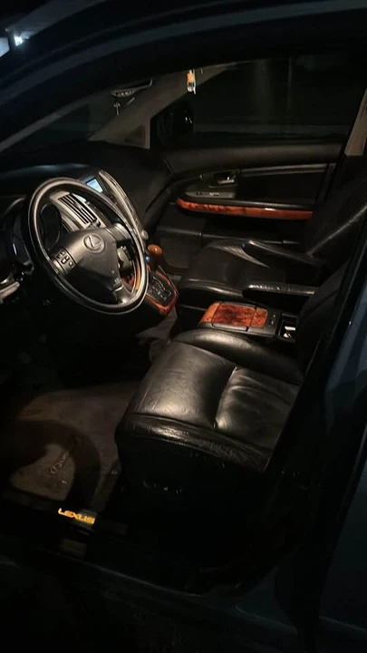 2004 Lexus GX 1st Gen - Image 5 of 6