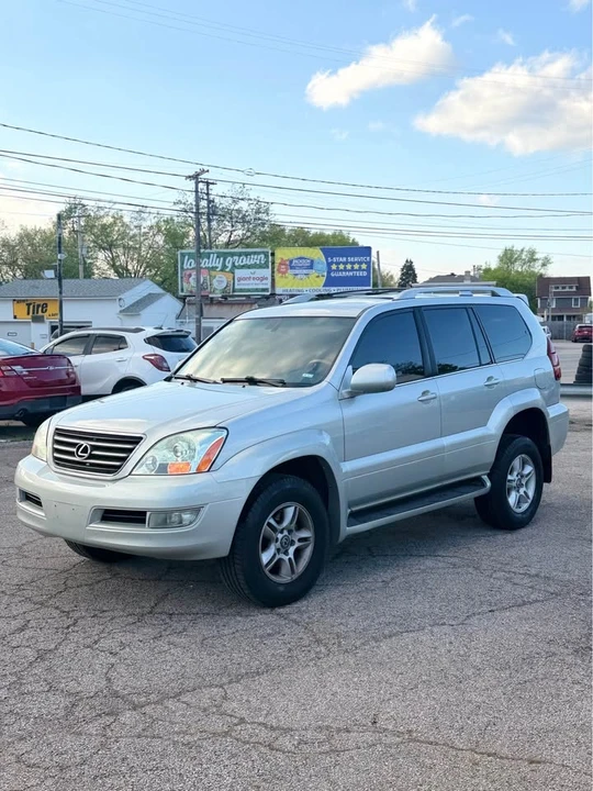 2004 Lexus GX 1st Gen - Image 2 of 13