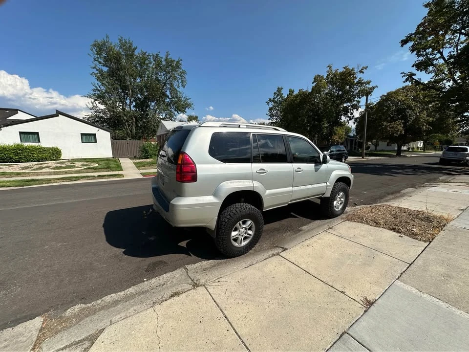 2004 Lexus GX 1st Gen - Image 6 of 7
