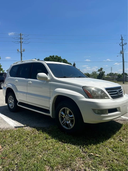 2004 Lexus GX 1st Gen - Image 11 of 11