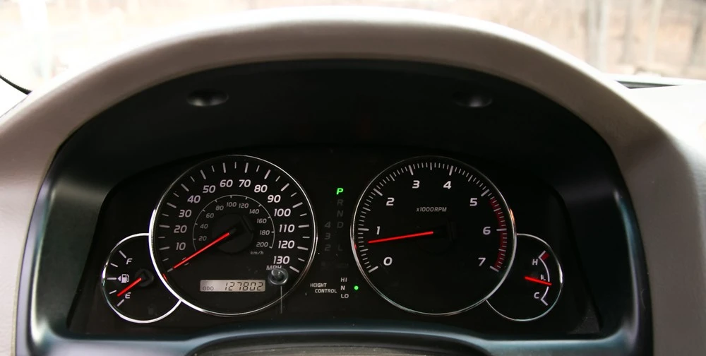 2004 Lexus GX 1st Gen - Image 15 of 19
