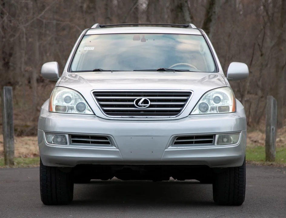 2004 Lexus GX 1st Gen - Image 5 of 19