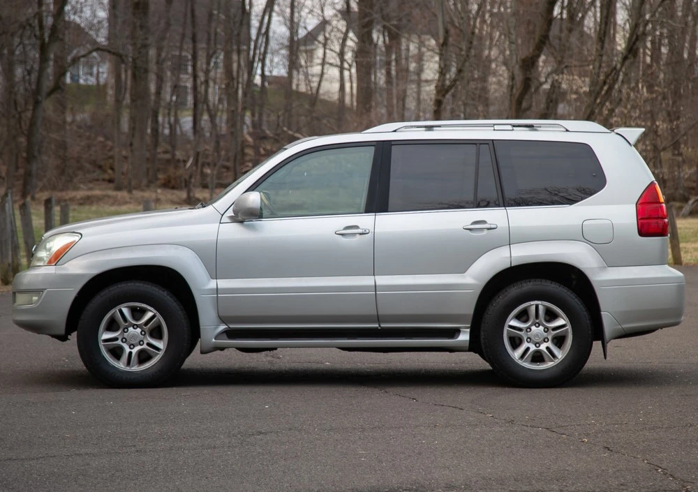 2004 Lexus GX 1st Gen - Image 7 of 19