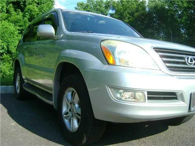 2004 Lexus GX 1st Gen - Image 11 of 12
