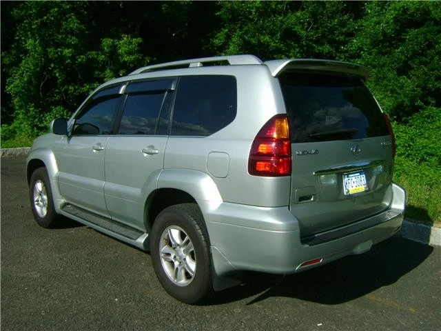 2004 Lexus GX 1st Gen - Image 7 of 12
