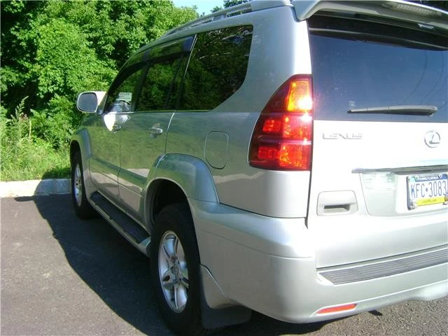 2004 Lexus GX 1st Gen - Image 6 of 12