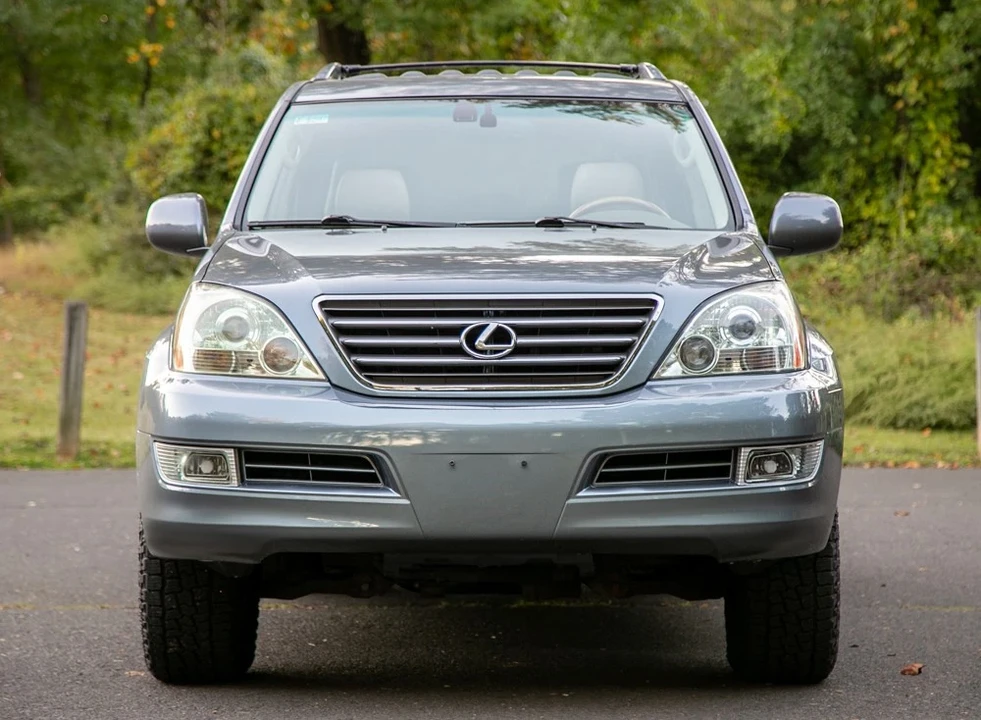 2004 Lexus GX 1st Gen - Image 5 of 19
