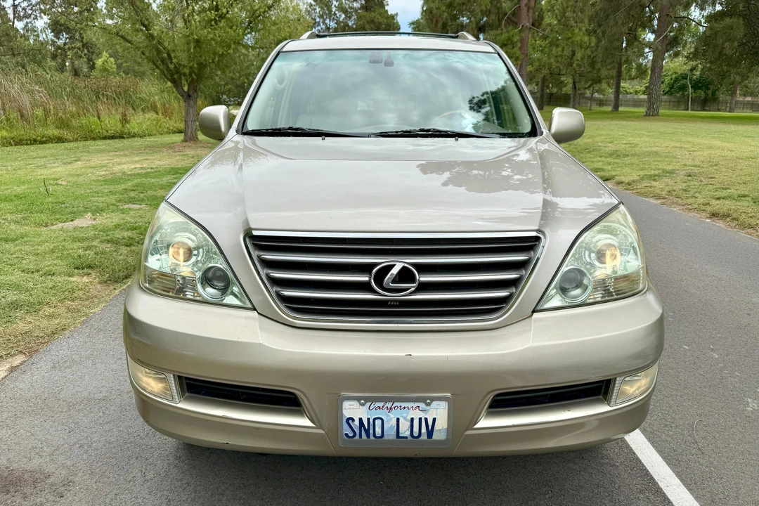 2004 Lexus GX 1st Gen - Image 2 of 31