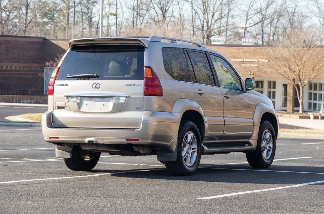 2004 Lexus GX 1st Gen - Image 3 of 21