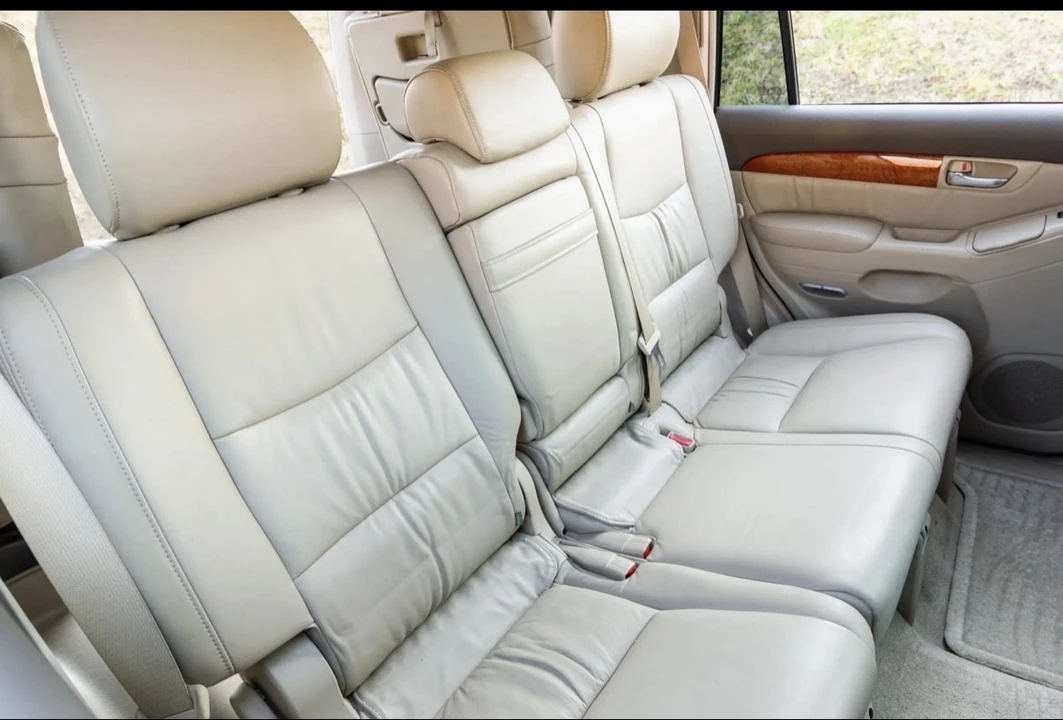 2004 Lexus GX 1st Gen - Image 20 of 21