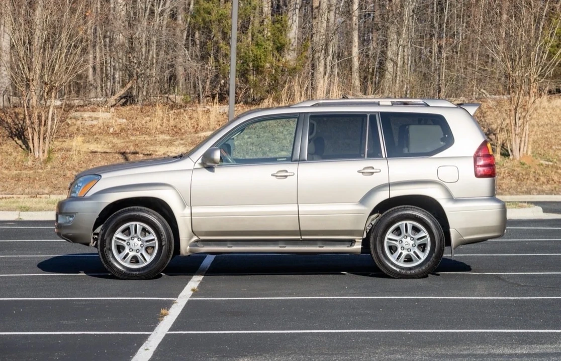 2004 Lexus GX 1st Gen - Image 6 of 21