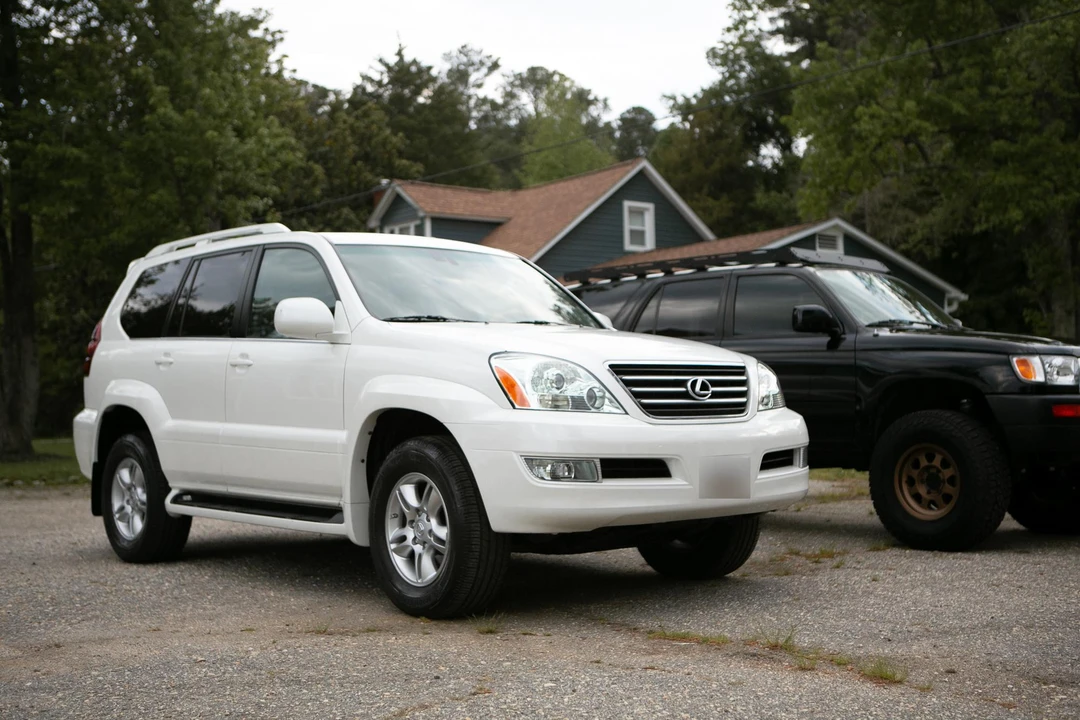 2004 Lexus GX 1st Gen - Image 22 of 31