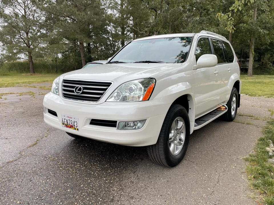2004 Lexus GX 1st Gen - Image 9 of 31