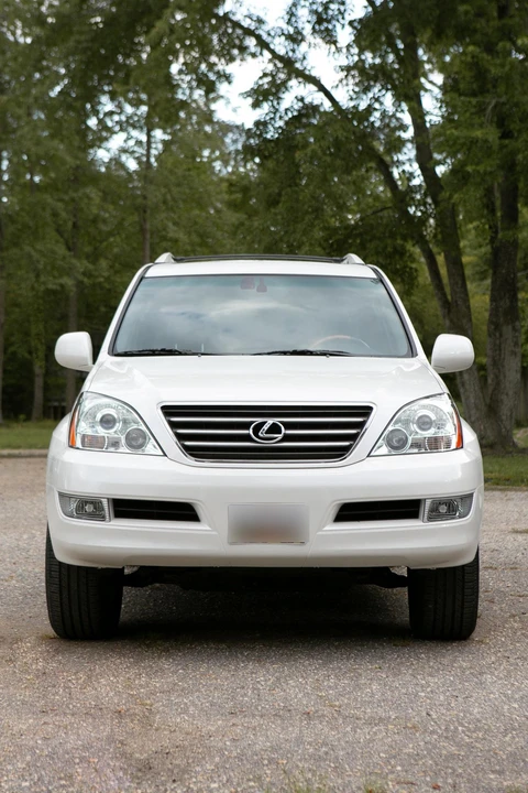 2004 Lexus GX 1st Gen - Image 6 of 31