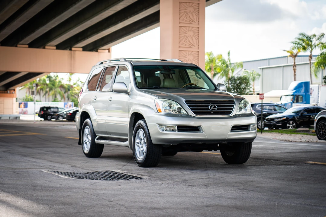 2004 Lexus GX 1st Gen - Image 14 of 31