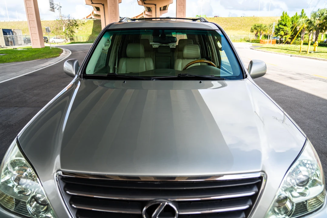 2004 Lexus GX 1st Gen - Image 18 of 31