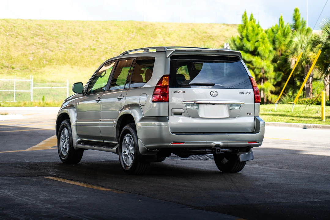 2004 Lexus GX 1st Gen - Image 10 of 31