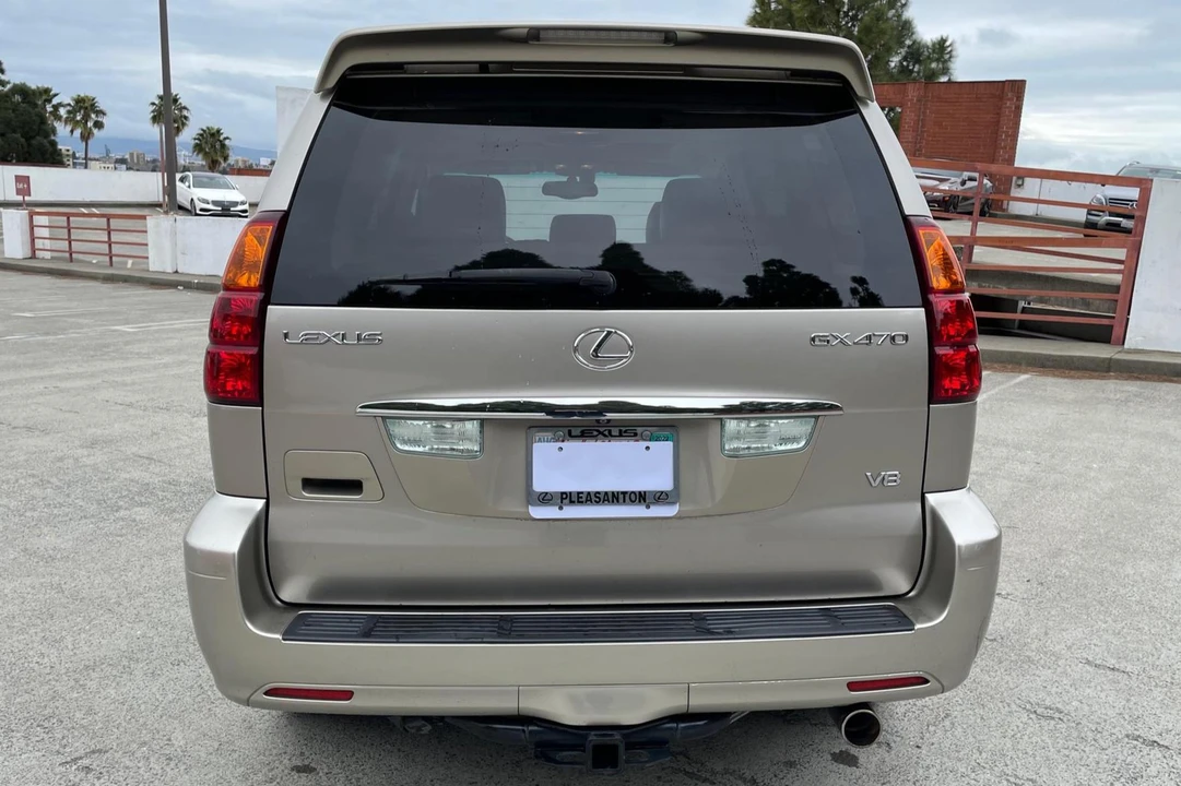 2004 Lexus GX 1st Gen - Image 5 of 31