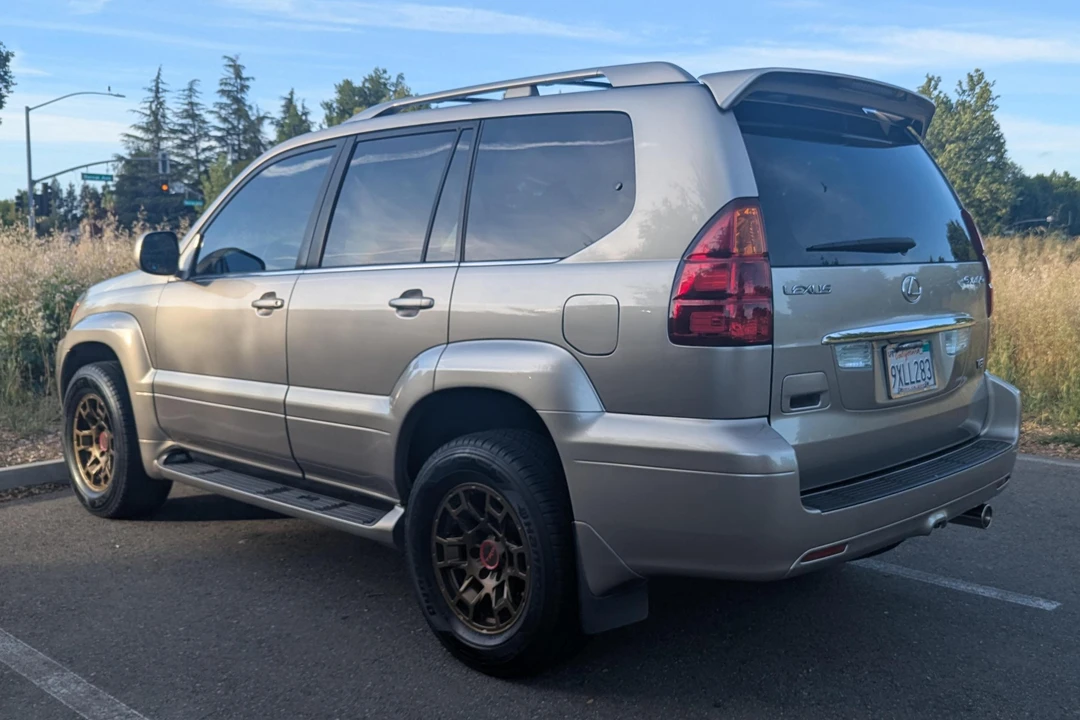 2004 Lexus GX 1st Gen - Image 4 of 31