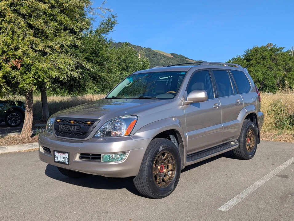 2004 Lexus GX 1st Gen - Image 7 of 31