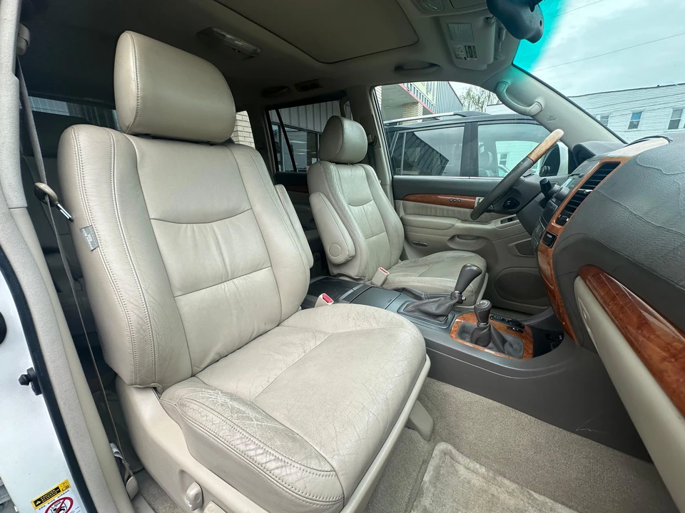 2004 Lexus GX 1st Gen - Image 31 of 31