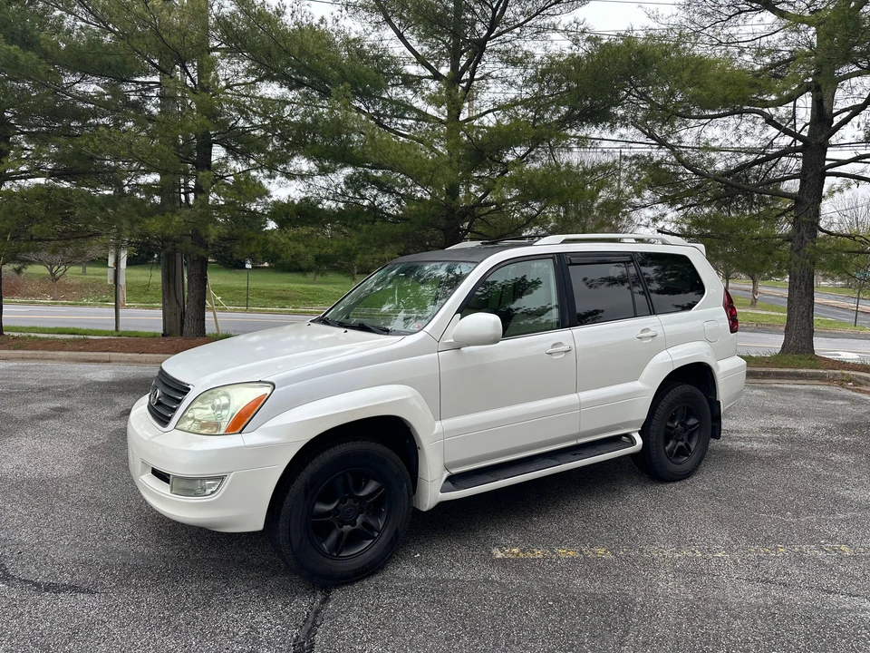 2004 Lexus GX 1st Gen - Image 9 of 31
