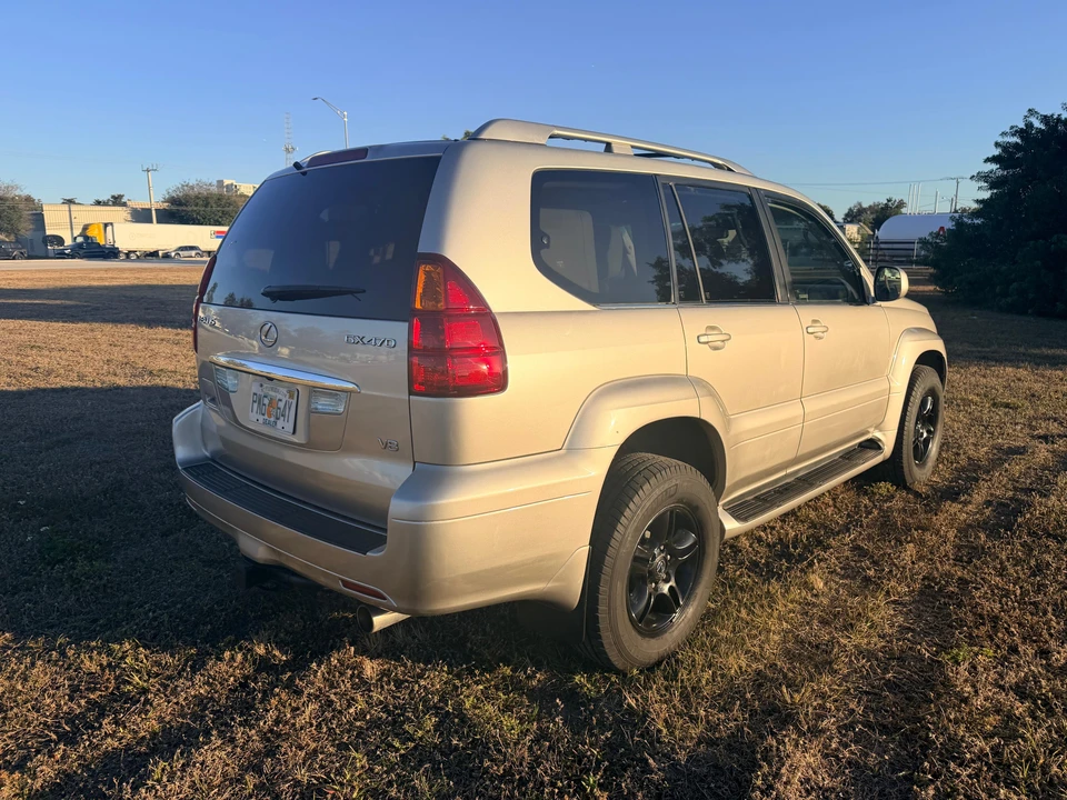 2004 Lexus GX 1st Gen - Image 22 of 31