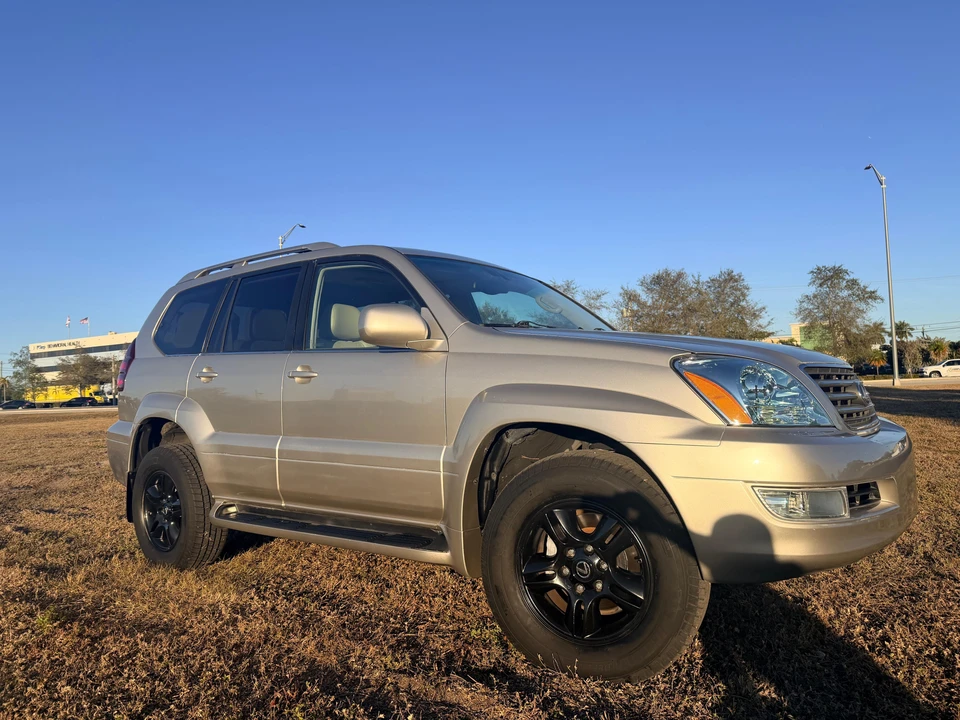 2004 Lexus GX 1st Gen - Image 31 of 31