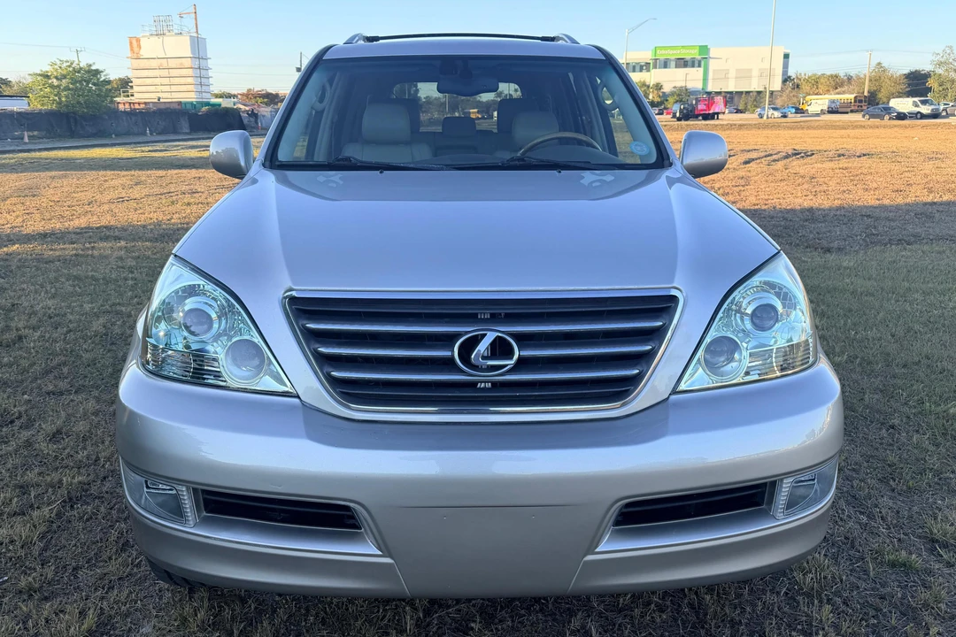 2004 Lexus GX 1st Gen - Image 2 of 31