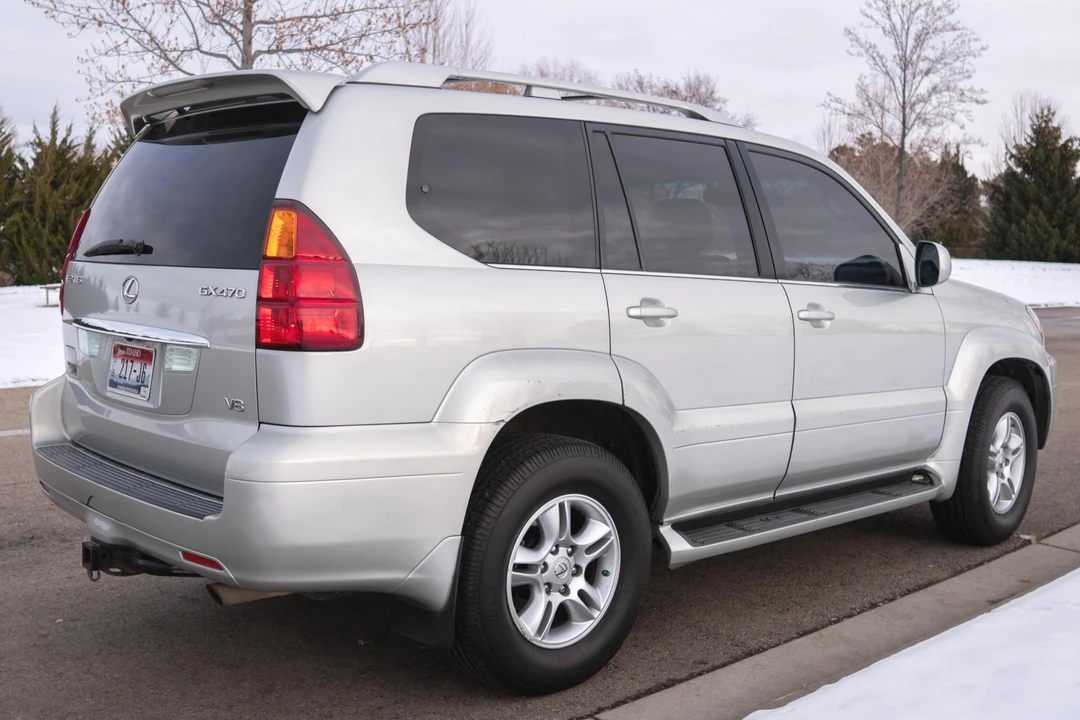 2004 Lexus GX 1st Gen - Image 3 of 8