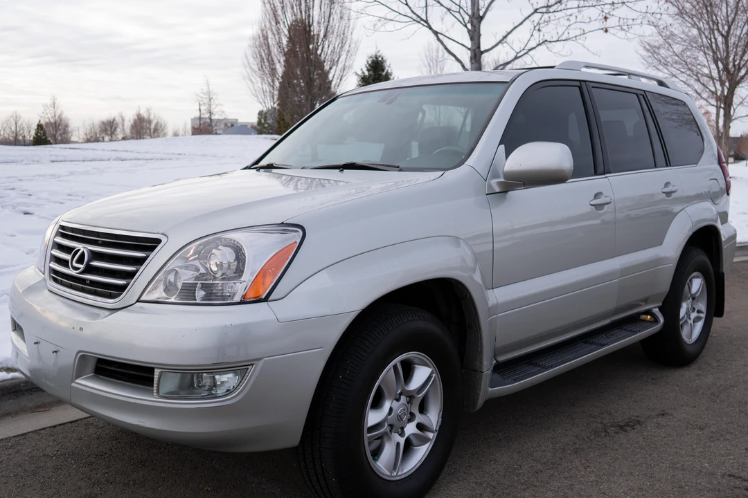 2004 Lexus GX 1st Gen - Image 6 of 8