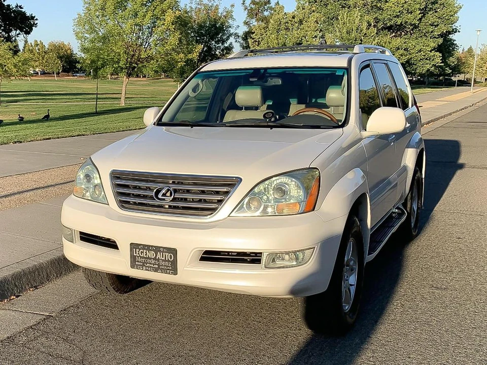 2004 Lexus GX 1st Gen - Image 7 of 31