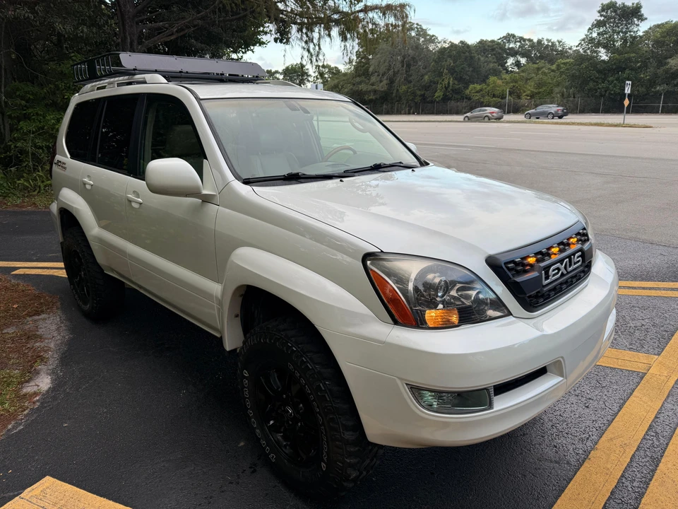 2004 Lexus GX 1st Gen - Image 24 of 31