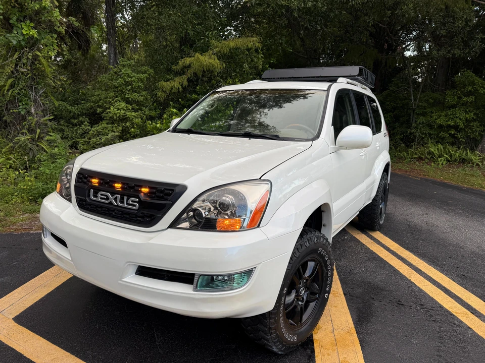 2004 Lexus GX 1st Gen - Image 11 of 31
