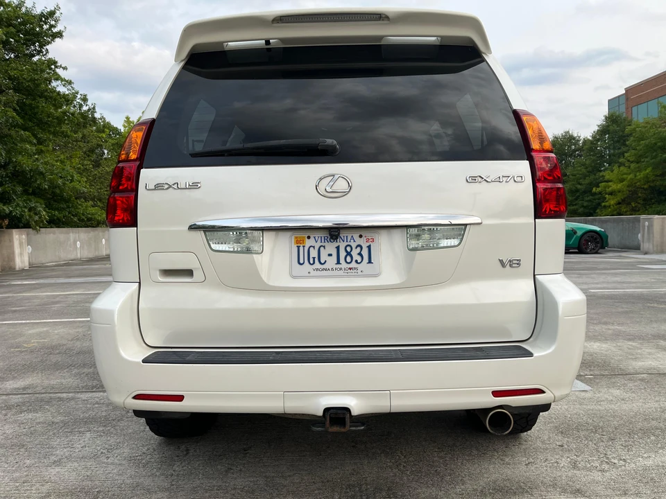 2004 Lexus GX 1st Gen - Image 9 of 31