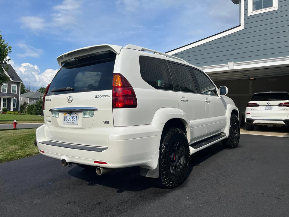 2004 Lexus GX 1st Gen - Image 10 of 31