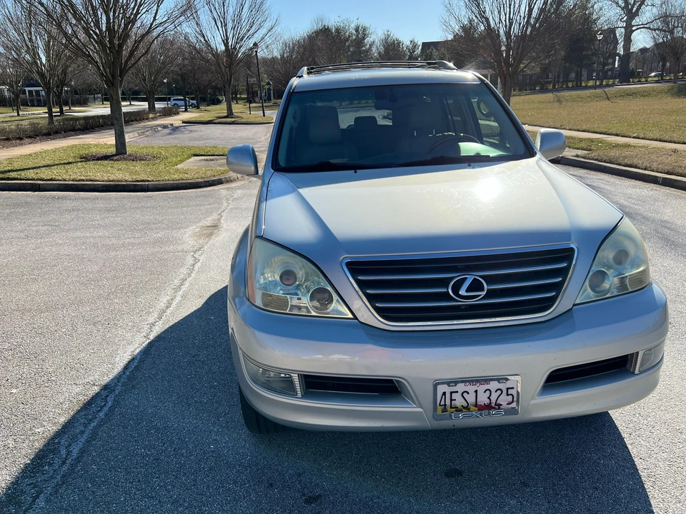2004 Lexus GX 1st Gen - Image 26 of 31